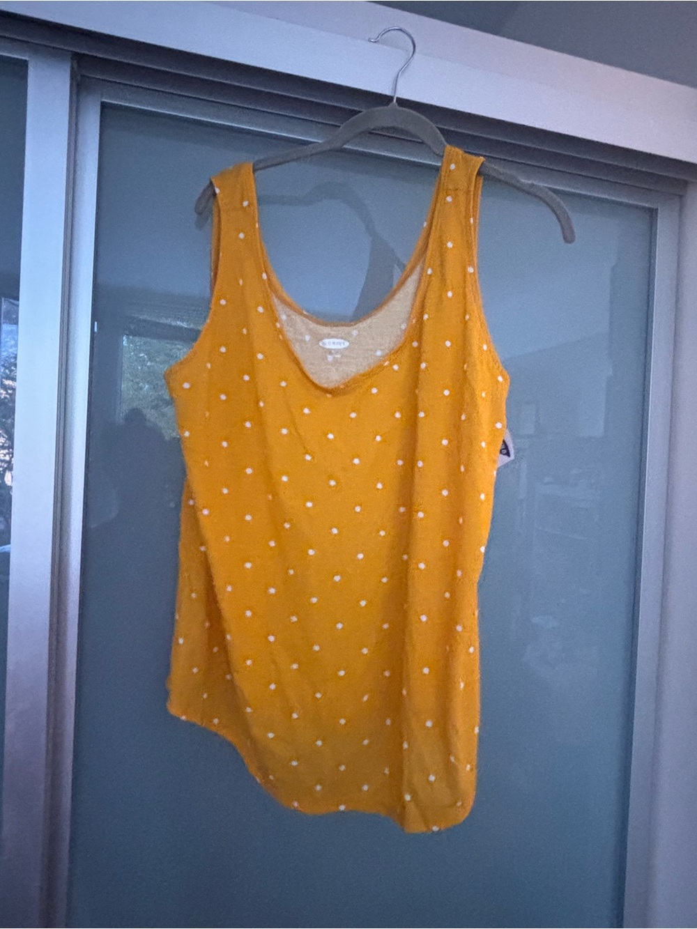 NWT Old Navy Women’s Yellow Dot Scoop Neck Tank Top